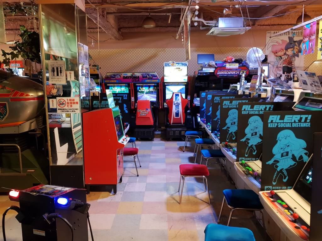 Mikado Game Center Interior