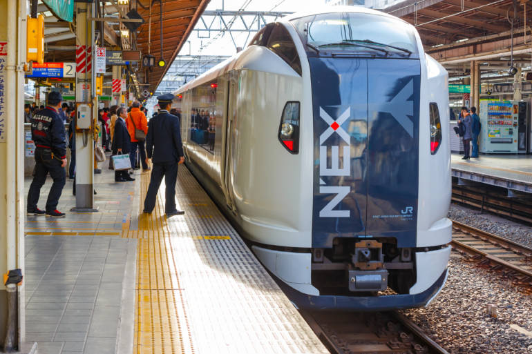 narita to tokyo train - the narita express